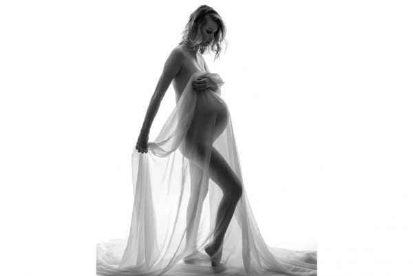 bon cadeau photo grossesse maternité ventre rond bebé valence drome